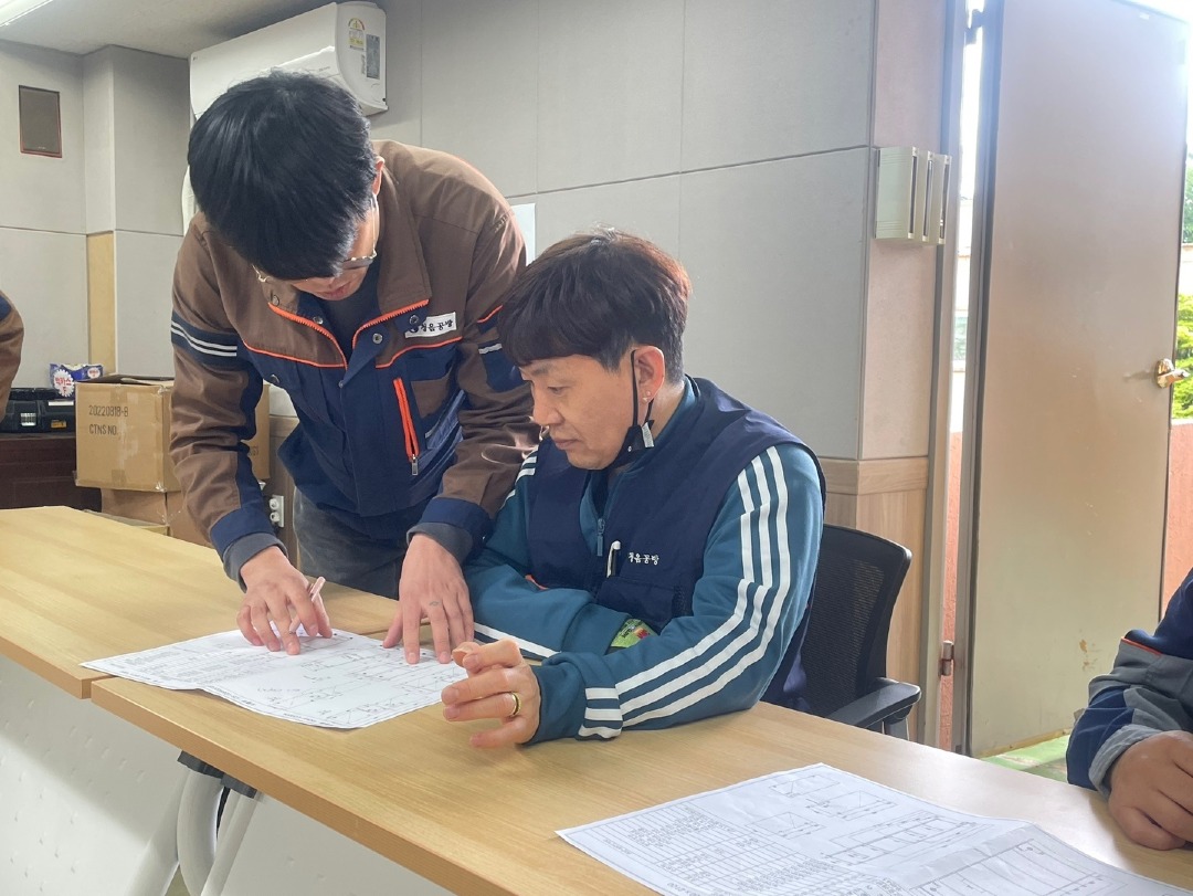 KakaoTalk_20231206_104235479_05.jpg