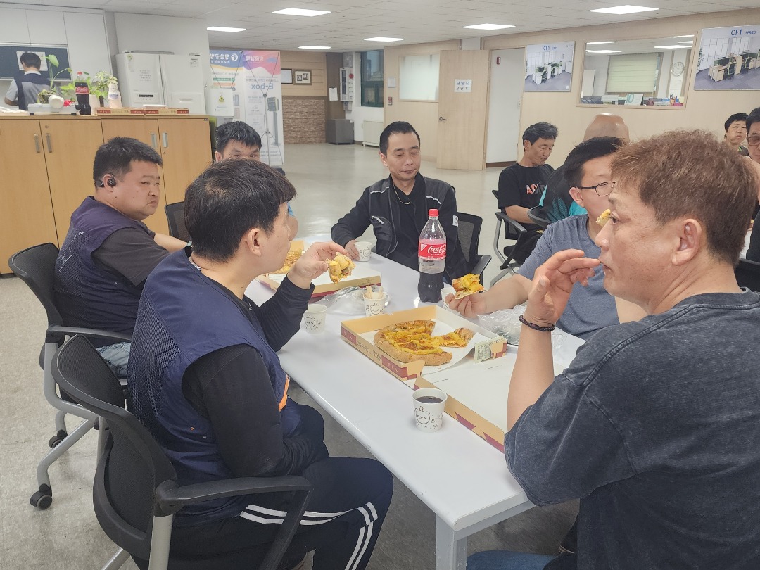 KakaoTalk_20251013_102753082_07 (1).jpg